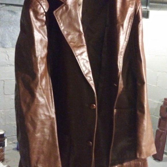 Coat - Picture 1 of 4